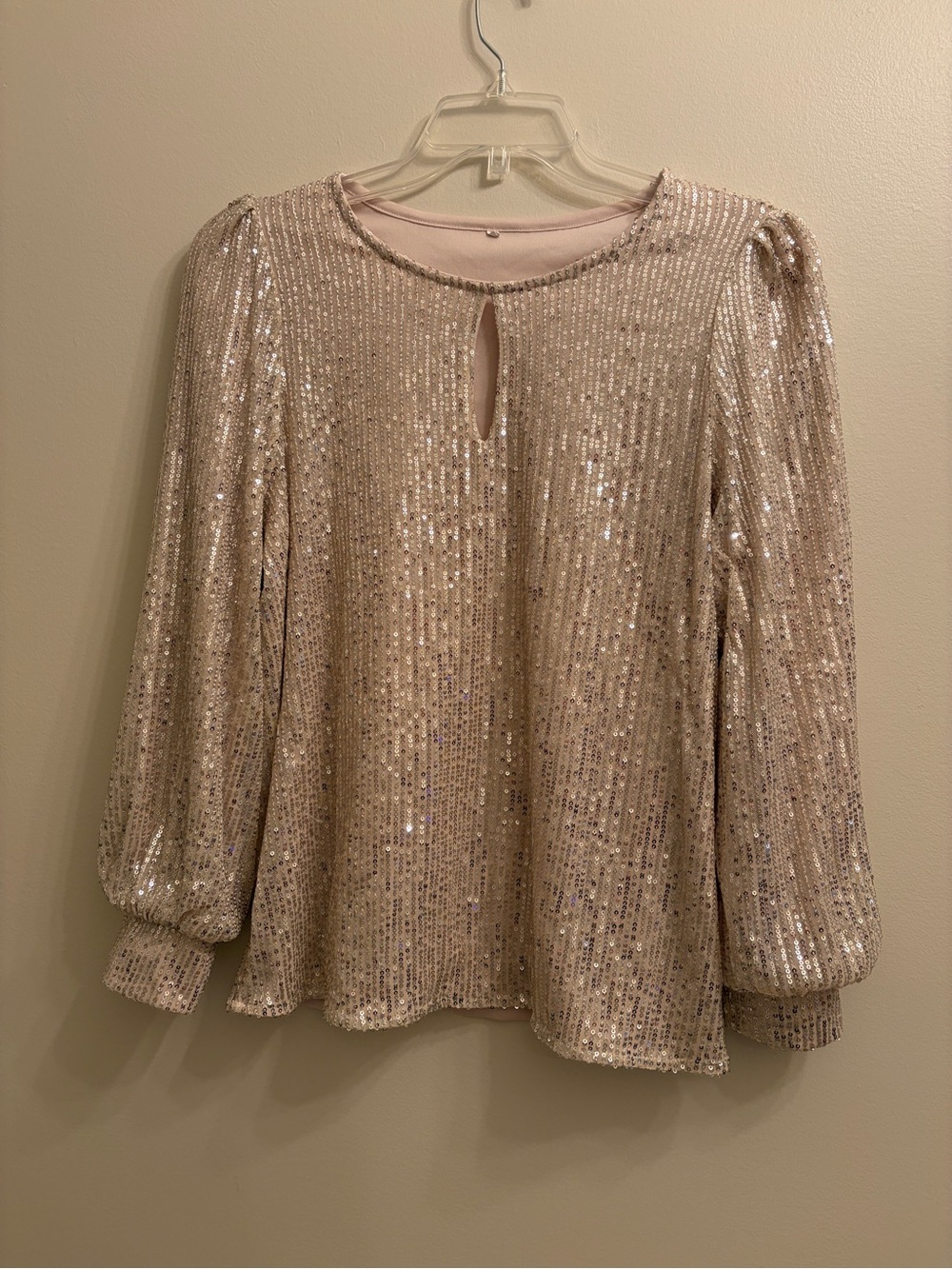 Sequin Puff-Sleeve Top in Gold
